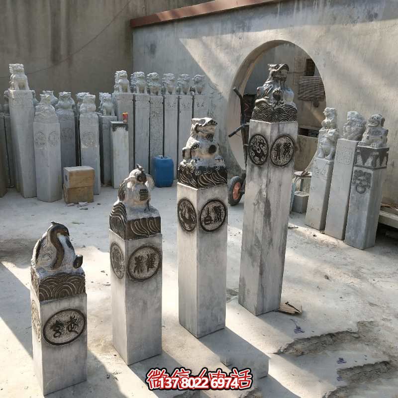 四神馬柱拴，融匯大理石精致雕塑，為園林景觀裝點(diǎn)增添濃濃韻味