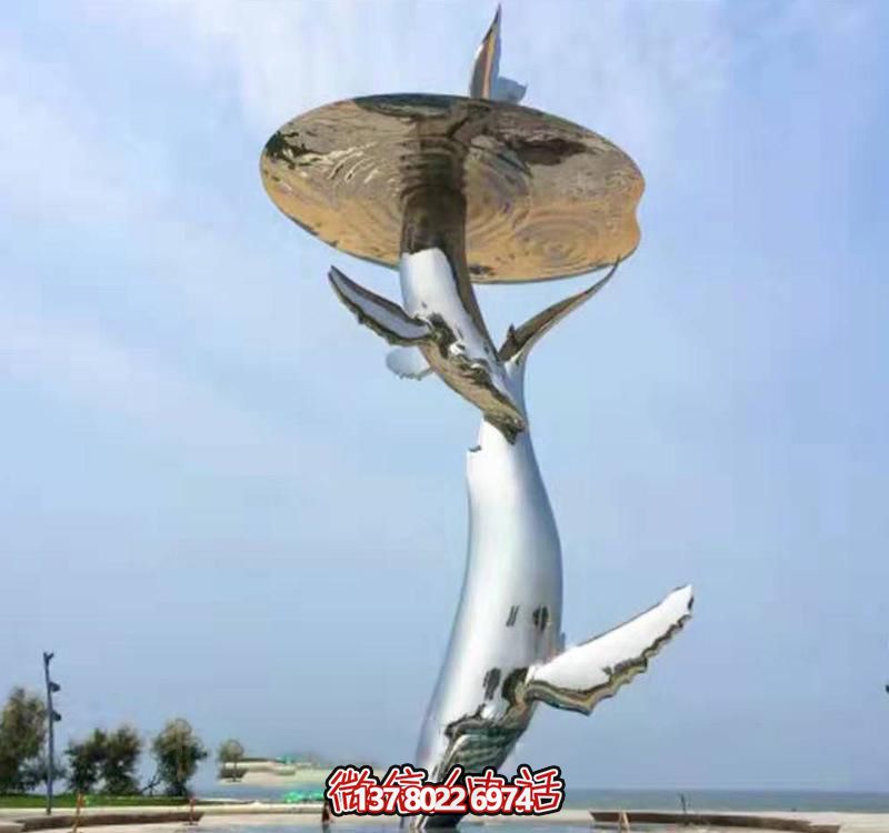 不銹鋼海豚雕塑，為戶外游泳添彩