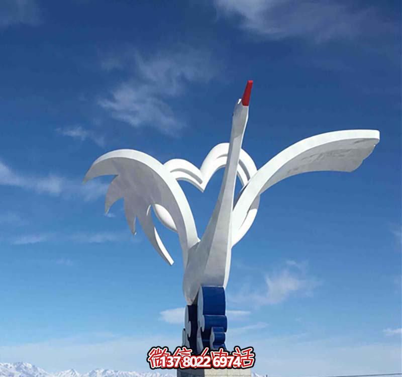 不銹鋼愛心鶴雕塑，點(diǎn)亮廣場(chǎng)創(chuàng)意之美